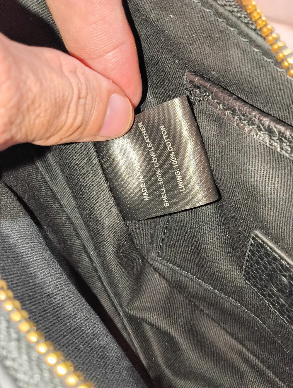 Quince Black Crescent Leather Shoulder Bag - Picture 6 of 15